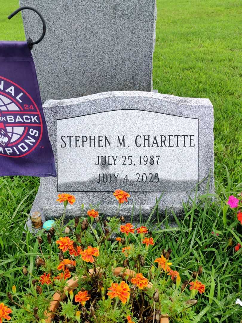 Stephen M. Charette's grave. Photo 1