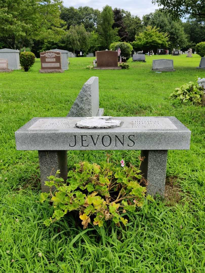 Dean A. Jevons's grave. Photo 2