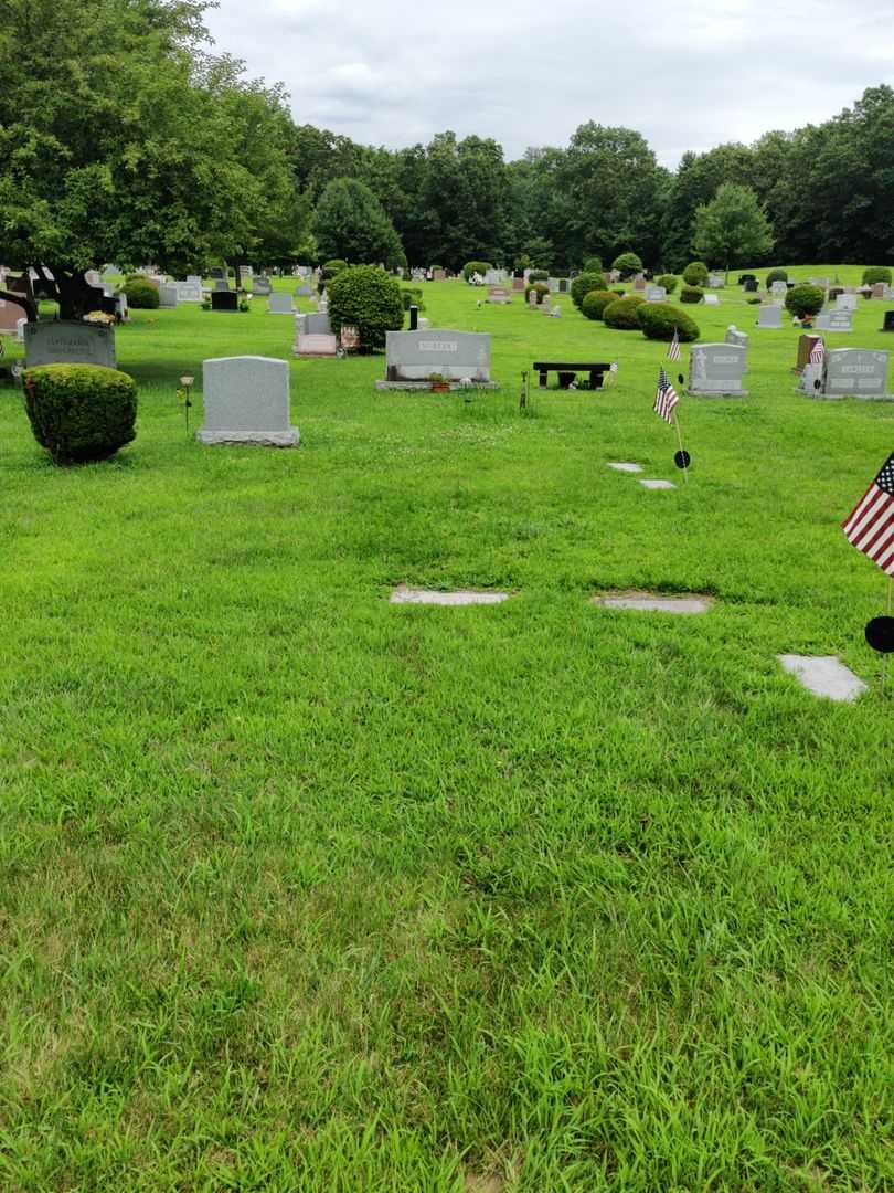Robert G. Lussier's grave. Photo 2