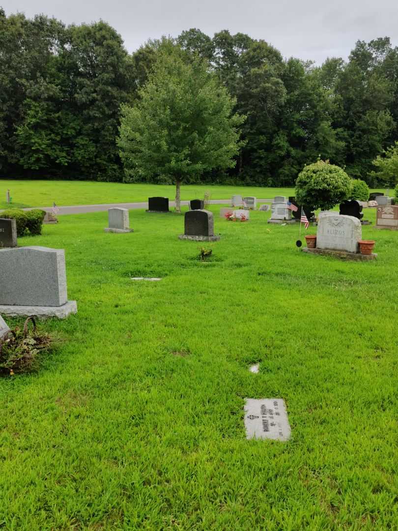 Sylvester N. Mangini's grave. Photo 2