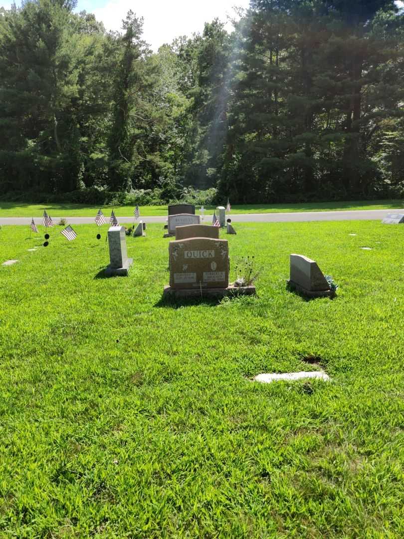 Herbert R. Quick's grave. Photo 2