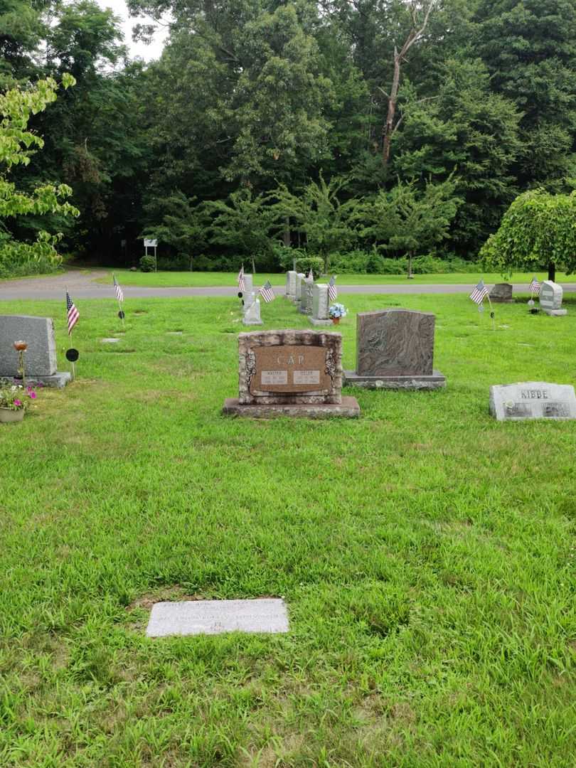 Walter Cap's grave. Photo 2