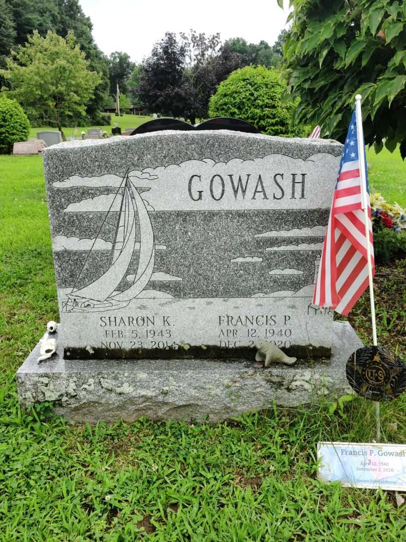 Francis P. Gowash's grave. Photo 1