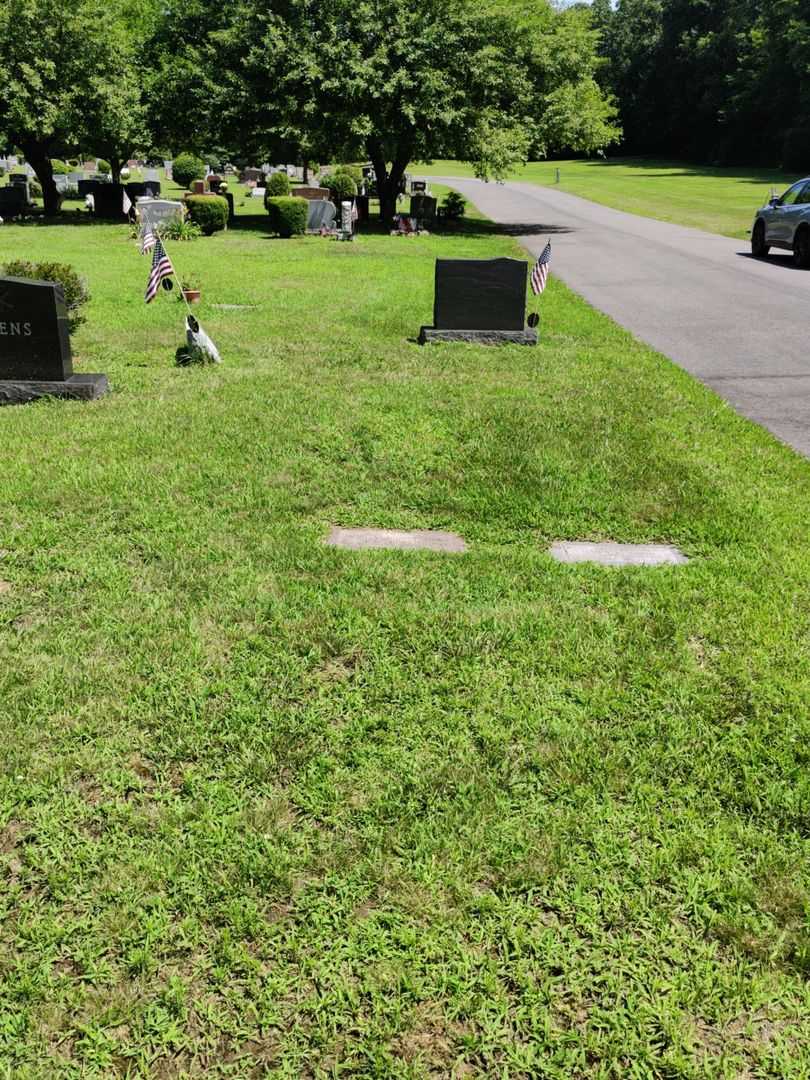 Patricia Pauline Oeky Condino's grave. Photo 2