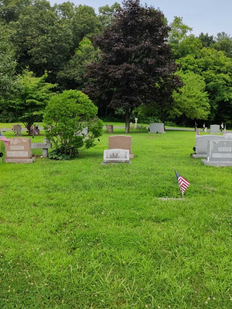 Leonard S. Dion's grave. Photo 2