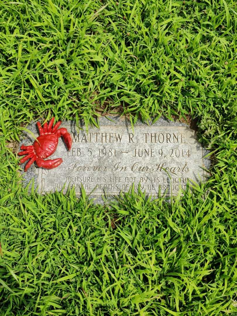 Matthew R. Thorne's grave. Photo 1