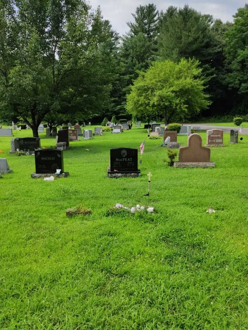 Susan K. MacFeat's grave. Photo 2