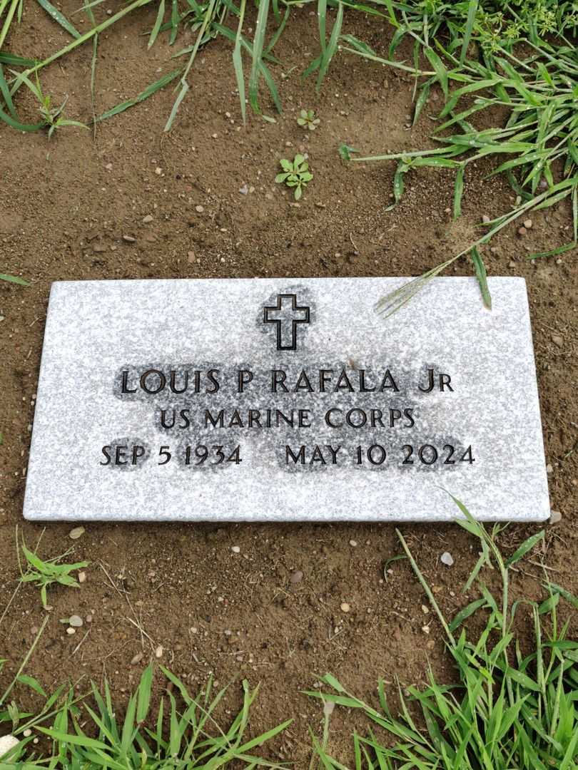 Louis P. Rafala Junior's grave. Photo 3