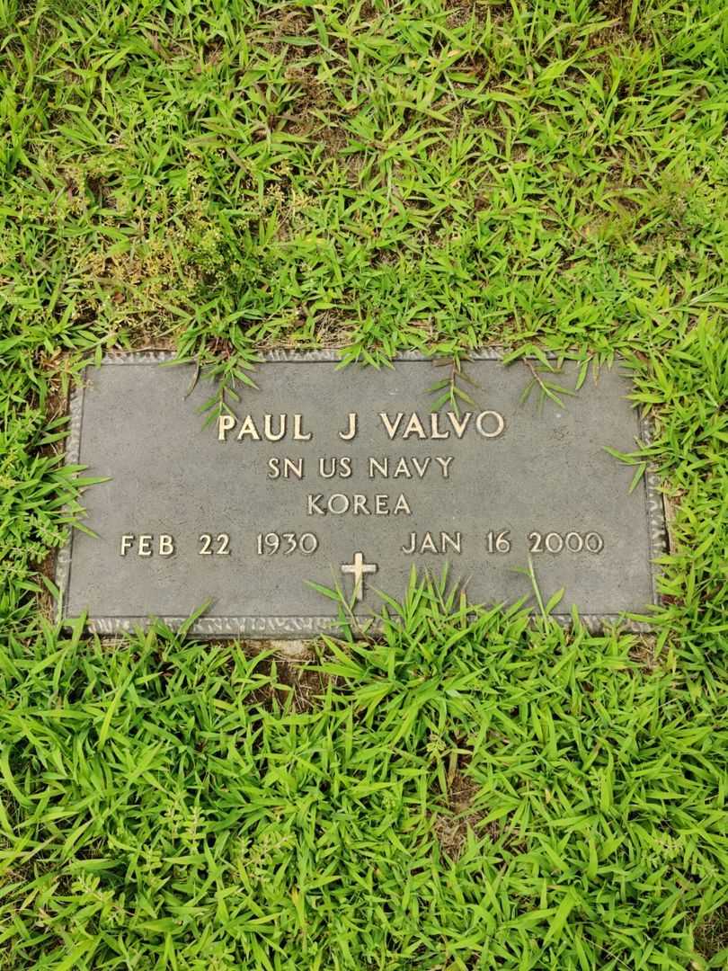 Paul J. Valvo's grave. Photo 3