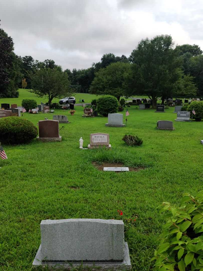 Louis P. Rafala Junior's grave. Photo 2