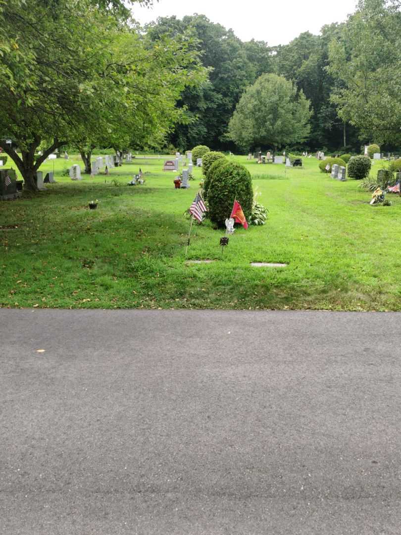 Wendy A. Schiessl's grave. Photo 2