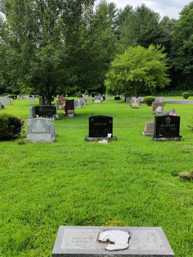 Gerald C. "Jerry" MacFeat's grave. Photo 2