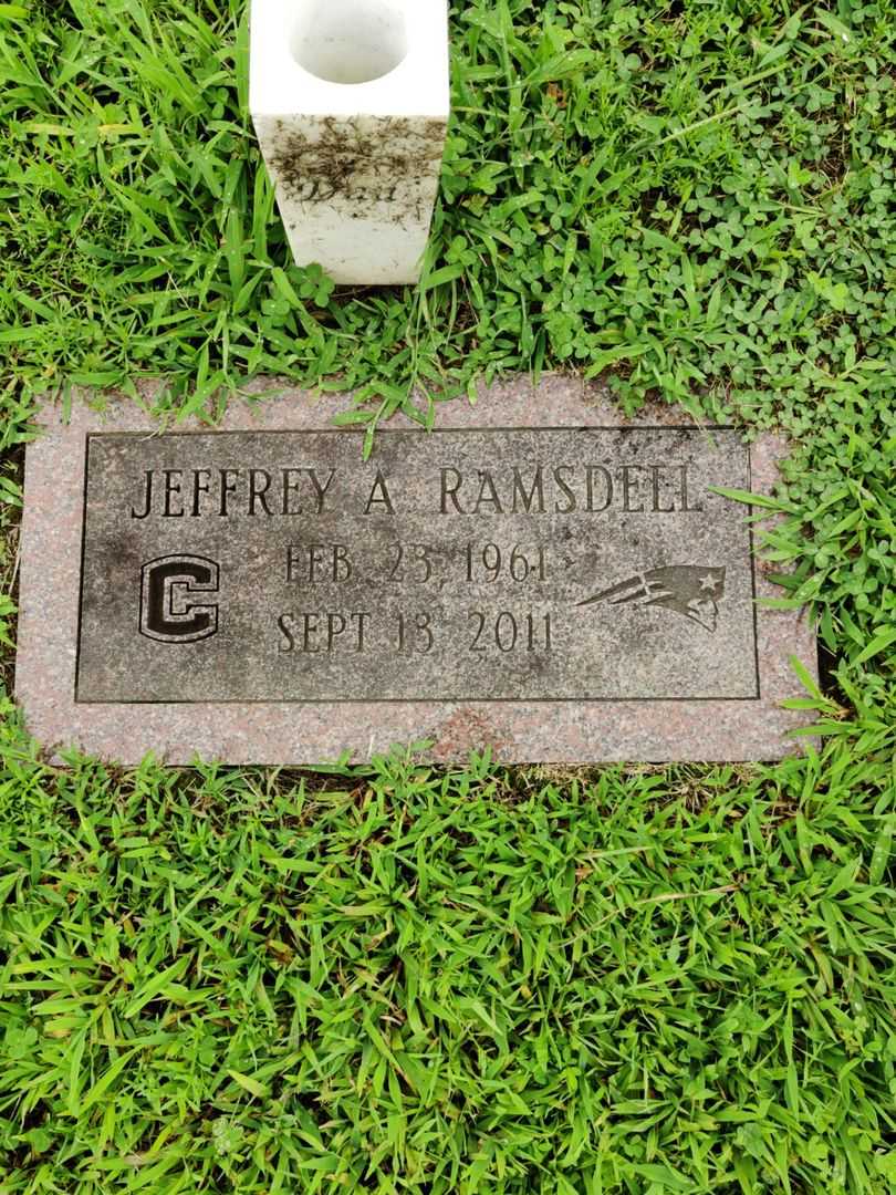 Alan Eugene Ramsdell's grave. Photo 4