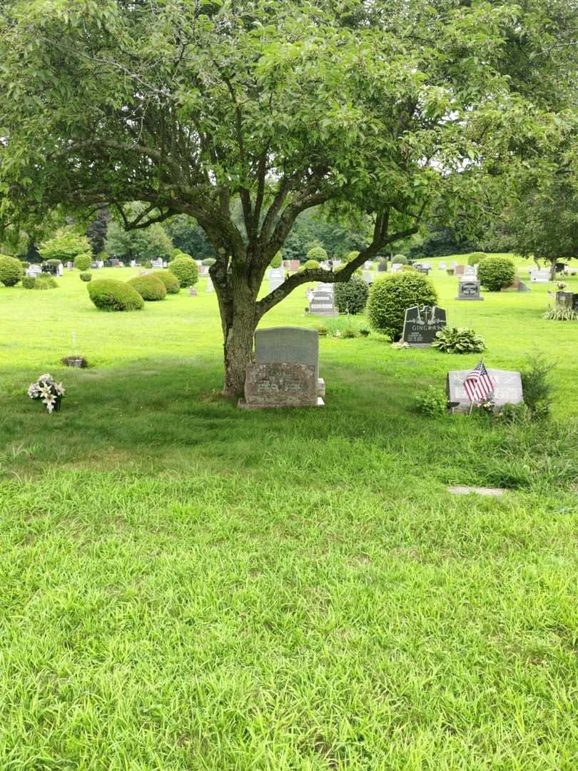 Julia A. BaScom's grave. Photo 2