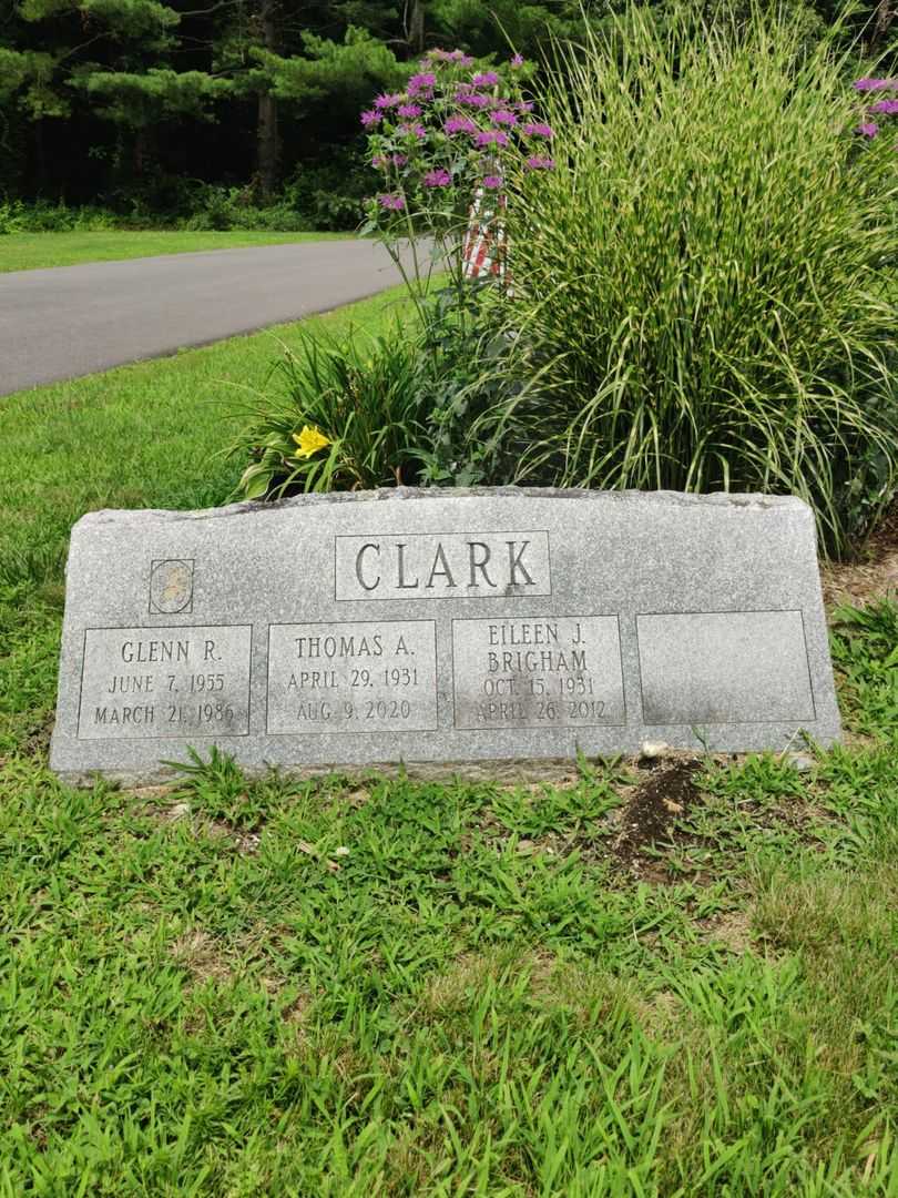 Glenn R. Clark's grave. Photo 1