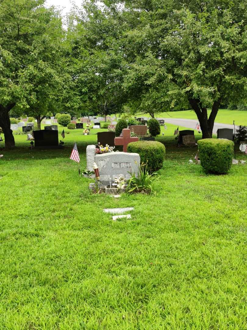 James D. Botellio's grave. Photo 2