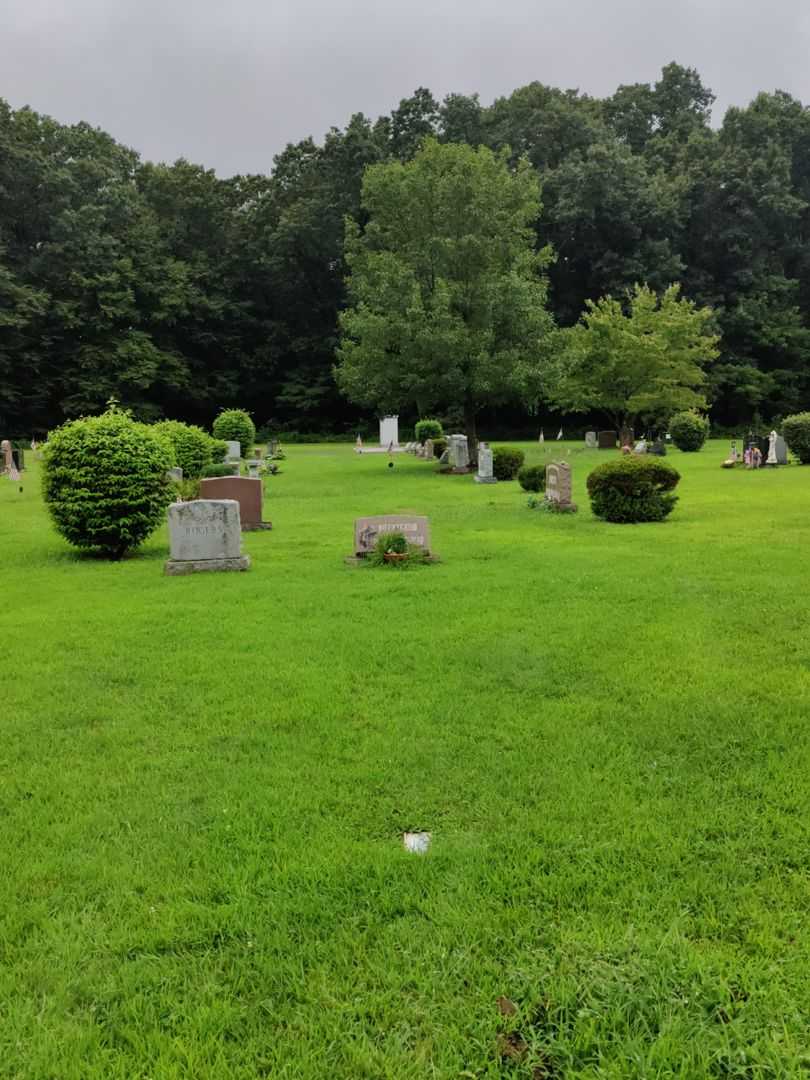 Carol H. Deraleau's grave. Photo 2