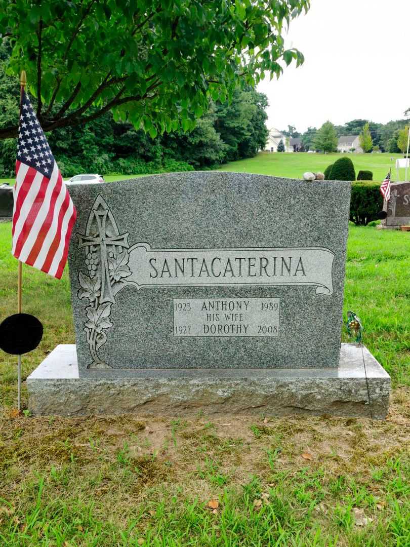 Dorothy Antoinette Amato Santacaterina's grave. Photo 3