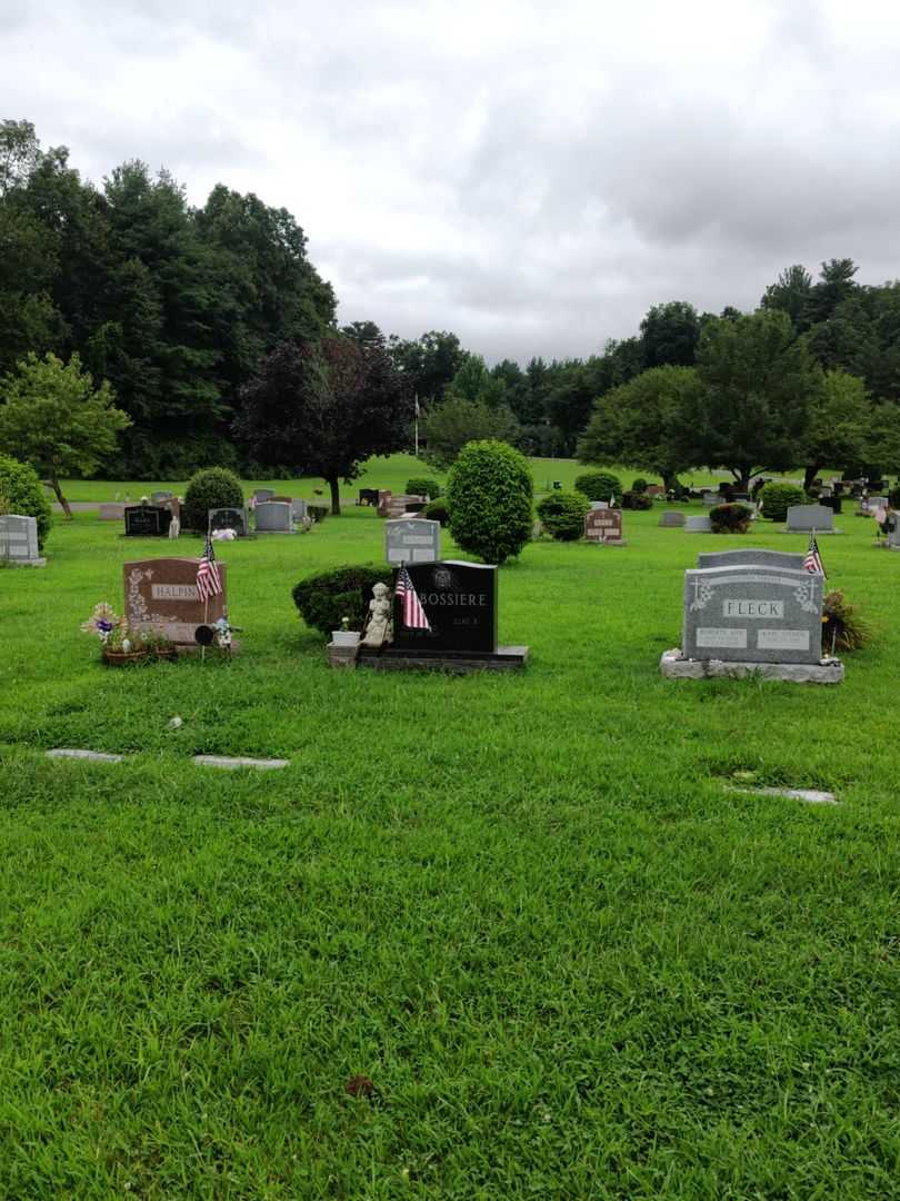 Paul N. Labossiere's grave. Photo 2