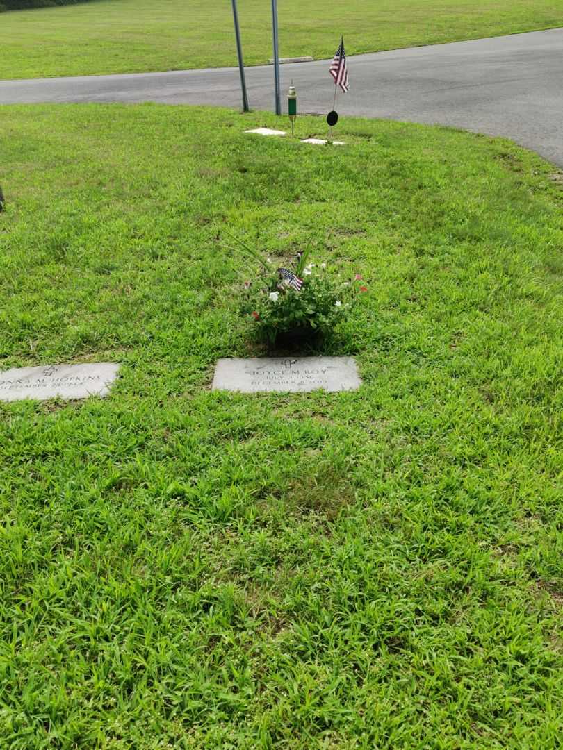 Joyce M. Roy's grave. Photo 2