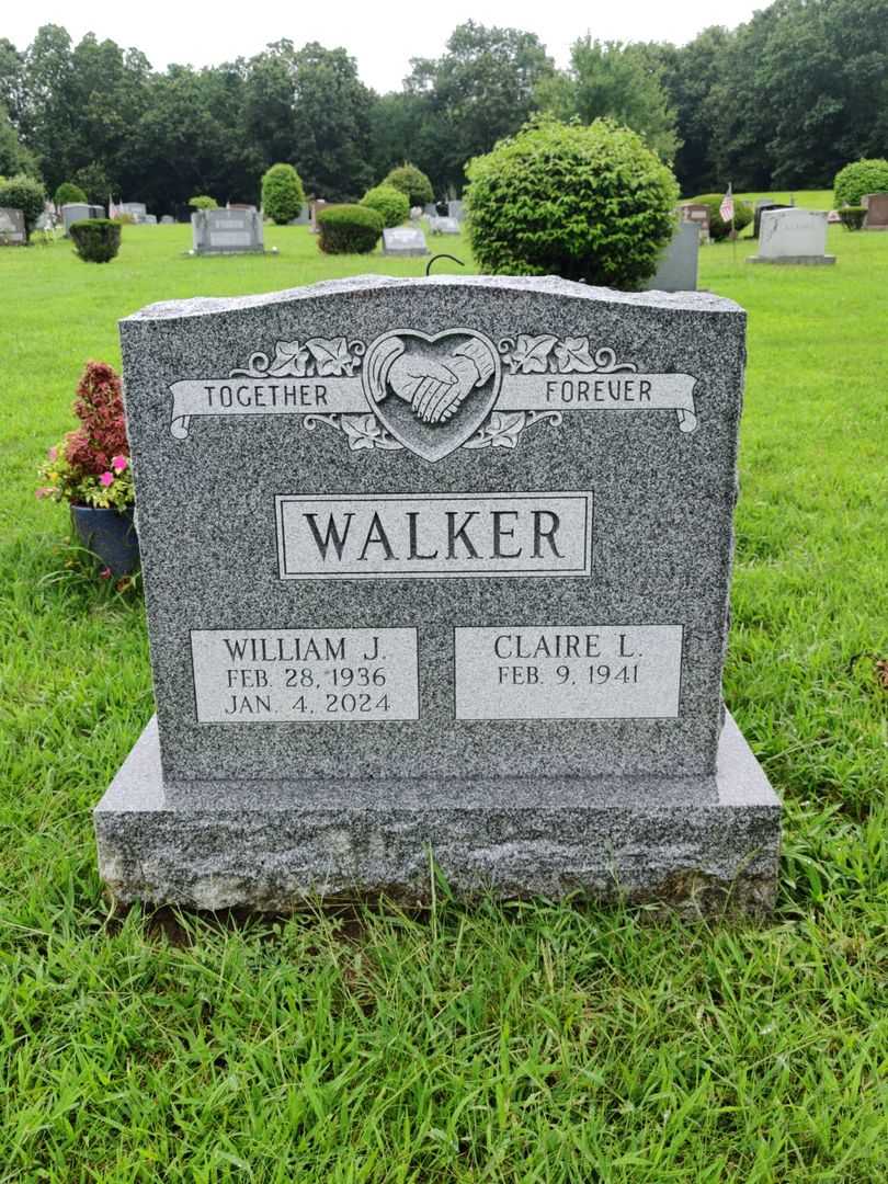 William J. Walker's grave. Photo 1