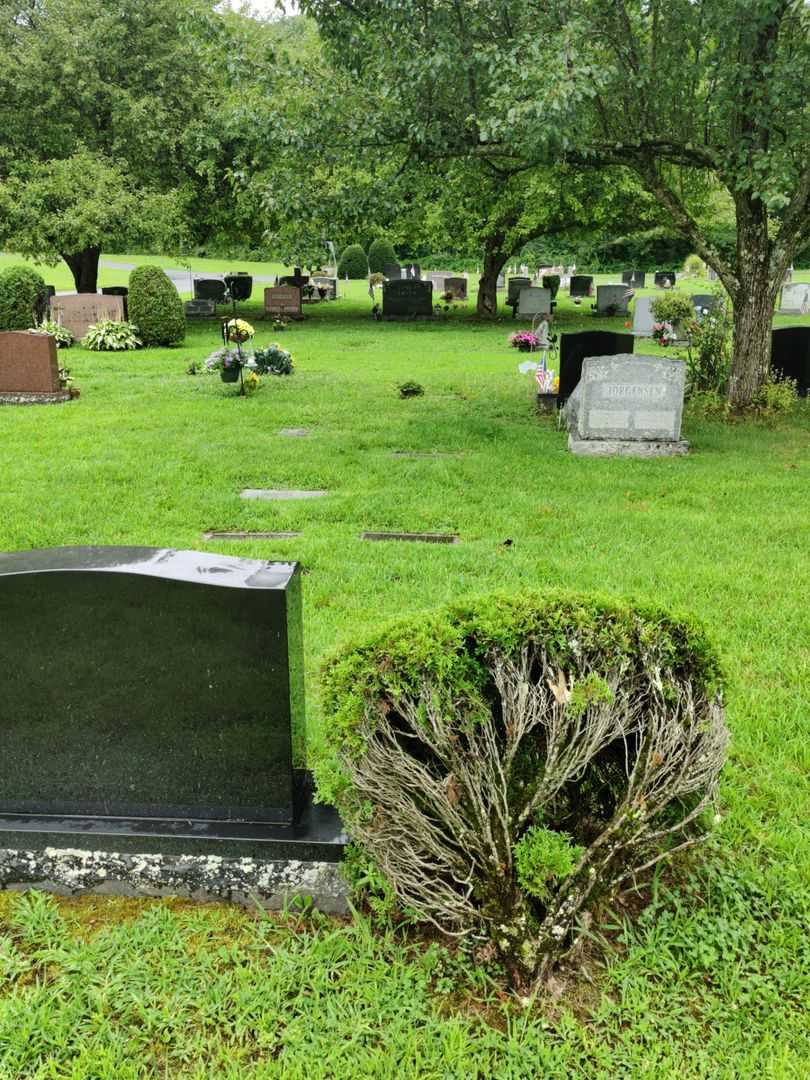 Eleanor K. Jorgensen's grave. Photo 2