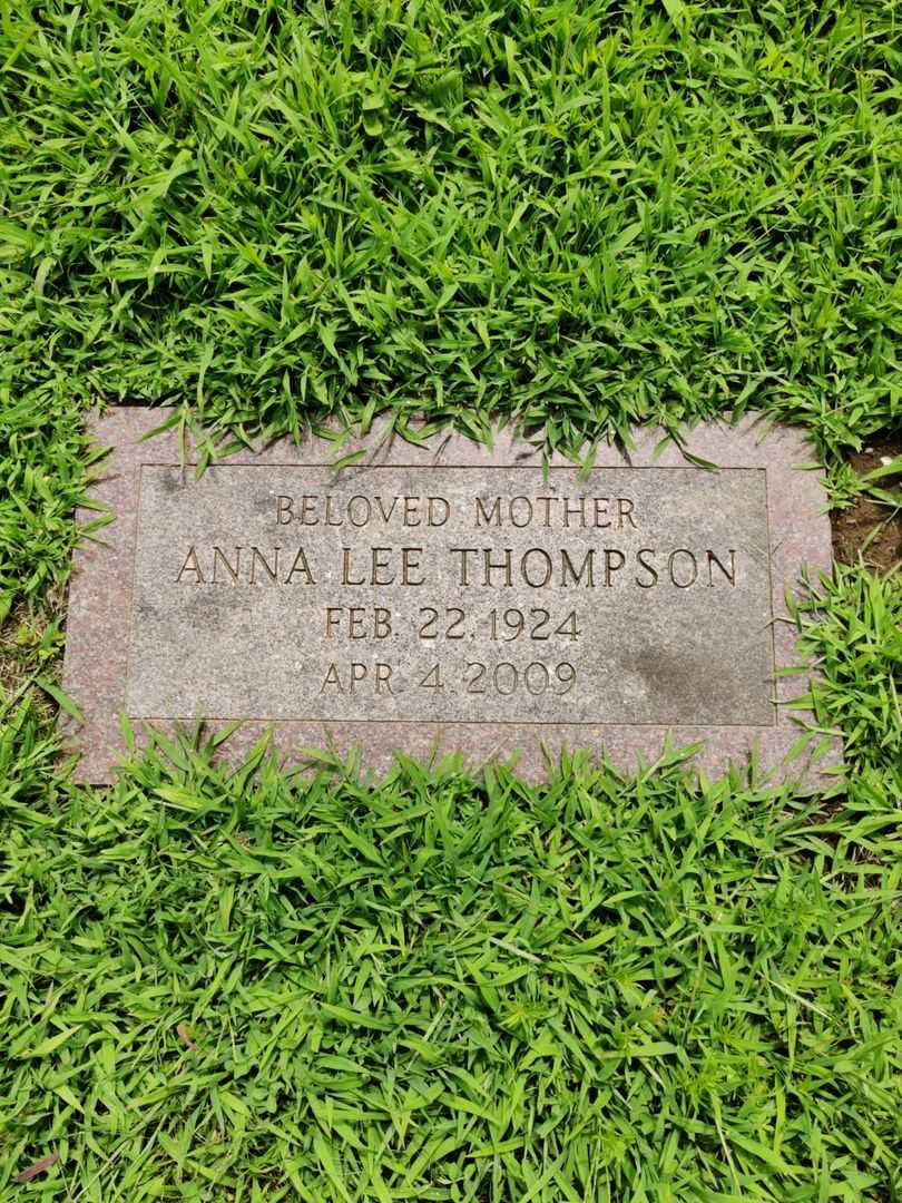 Anna Lee Thompson's grave. Photo 1