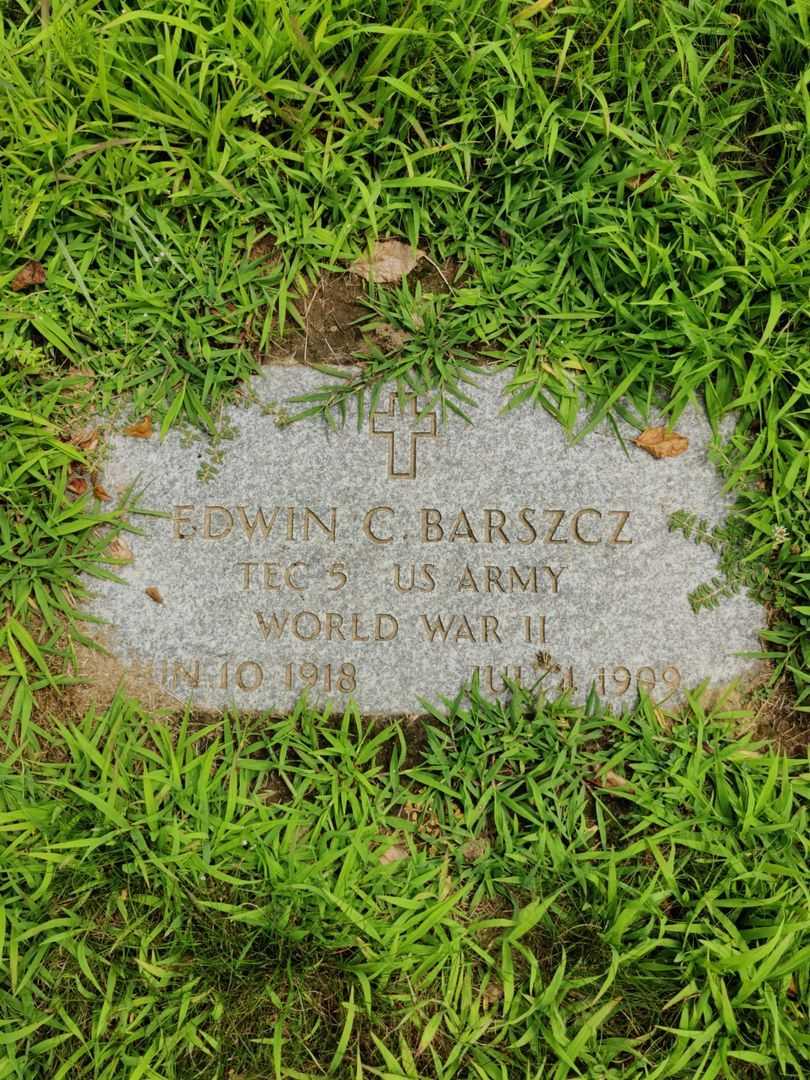 Edwin C. Barszcz's grave. Photo 3