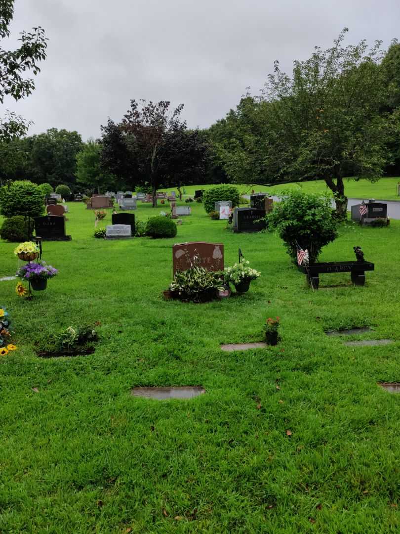 Frederick D. "Rick" White Junior's grave. Photo 2