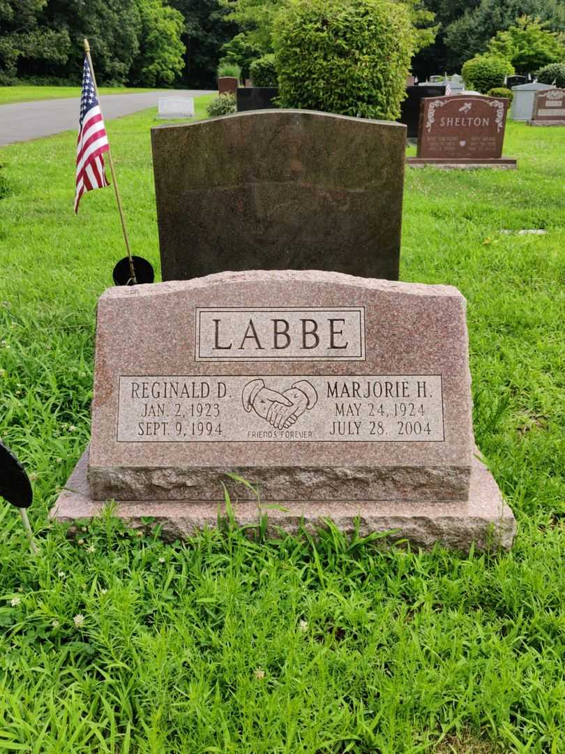 Reginald D. Labbe's grave. Photo 1