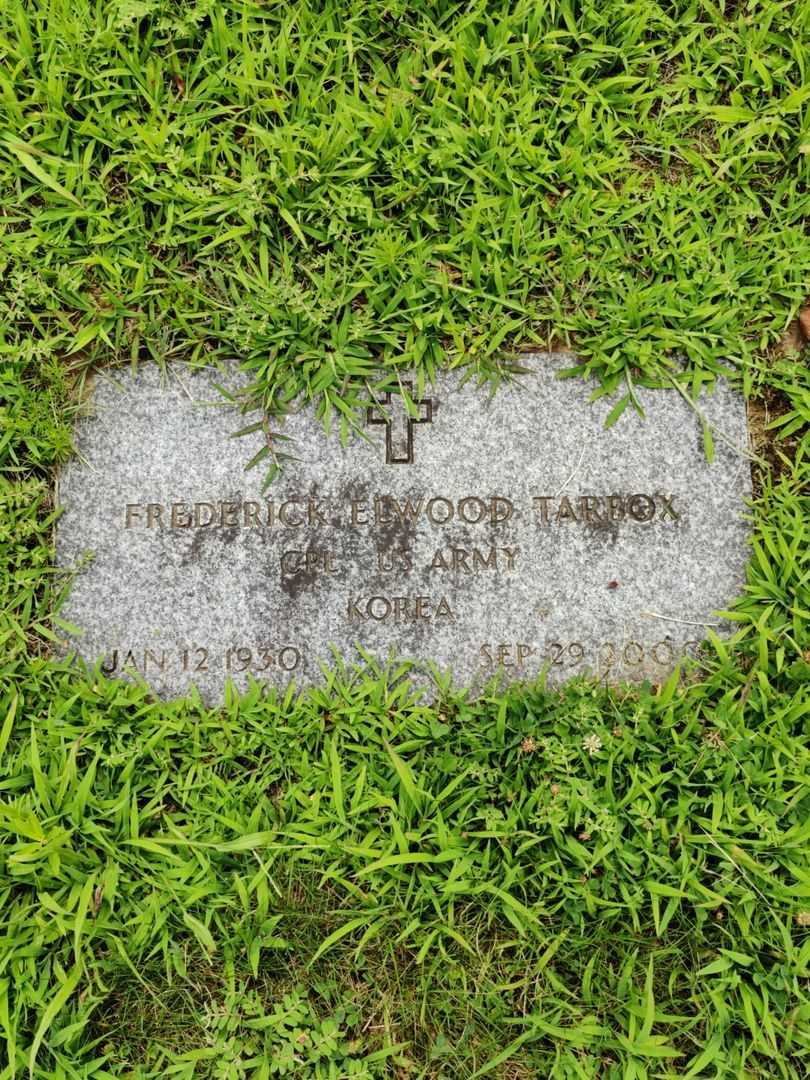 Frederick Elwood Tarbox's grave. Photo 3