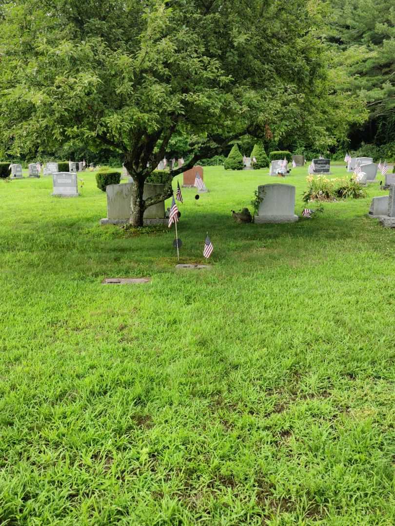 Robert J. Balboni's grave. Photo 2