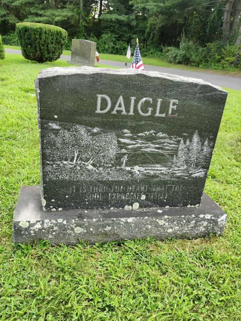 Philip Daigle's grave. Photo 1