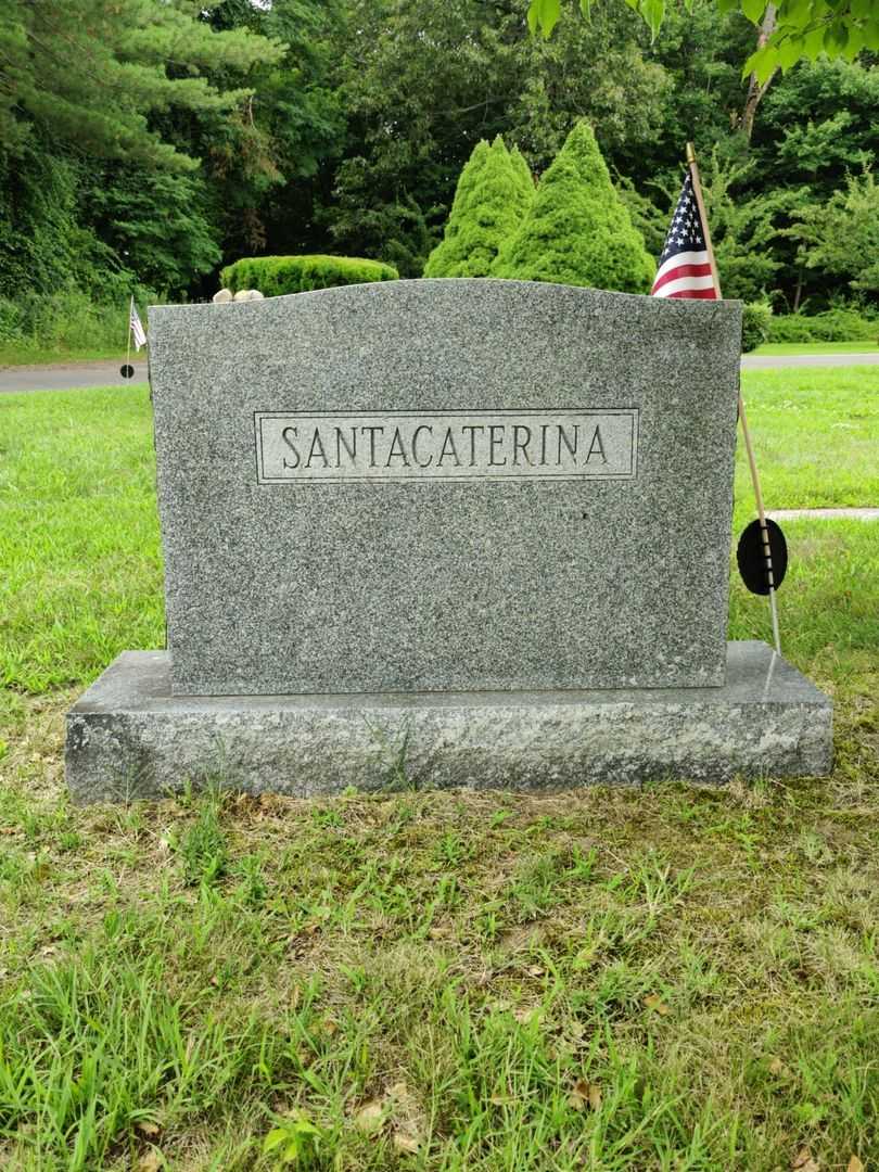 Dorothy Antoinette Amato Santacaterina's grave. Photo 1