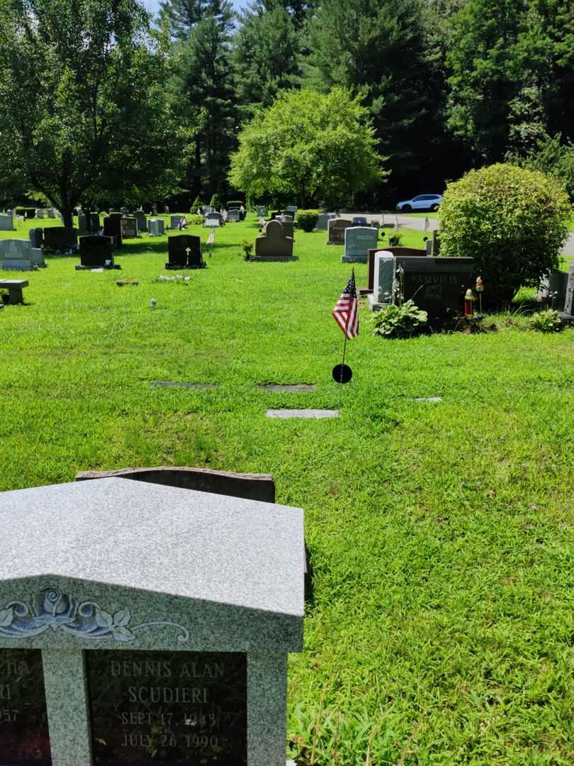 Michael P. Vamvilis's grave. Photo 2