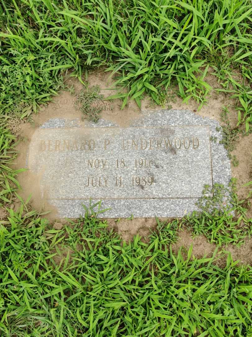 Bernard P. Underwood's grave. Photo 1