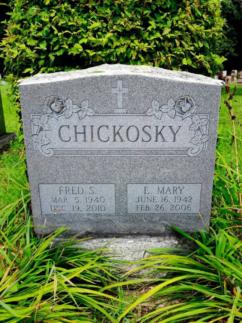 E. Mary Chickosky's grave. Photo 1