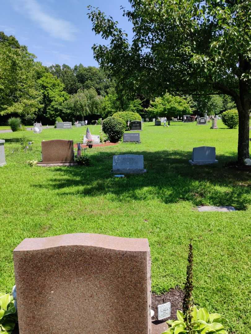 Gina L. Caporale Rossing's grave. Photo 2