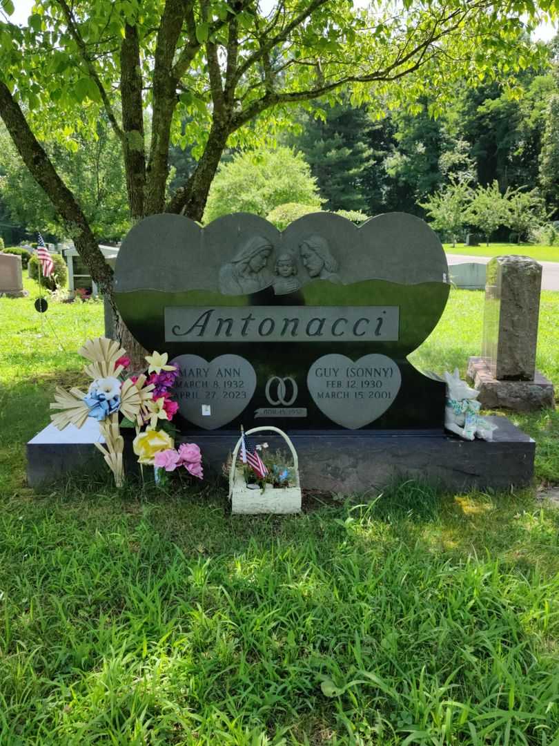 Guy "Sonny" Antonacci's grave. Photo 1