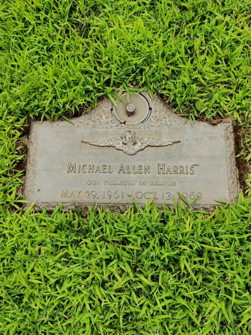 Michael Allen Harris's grave. Photo 3