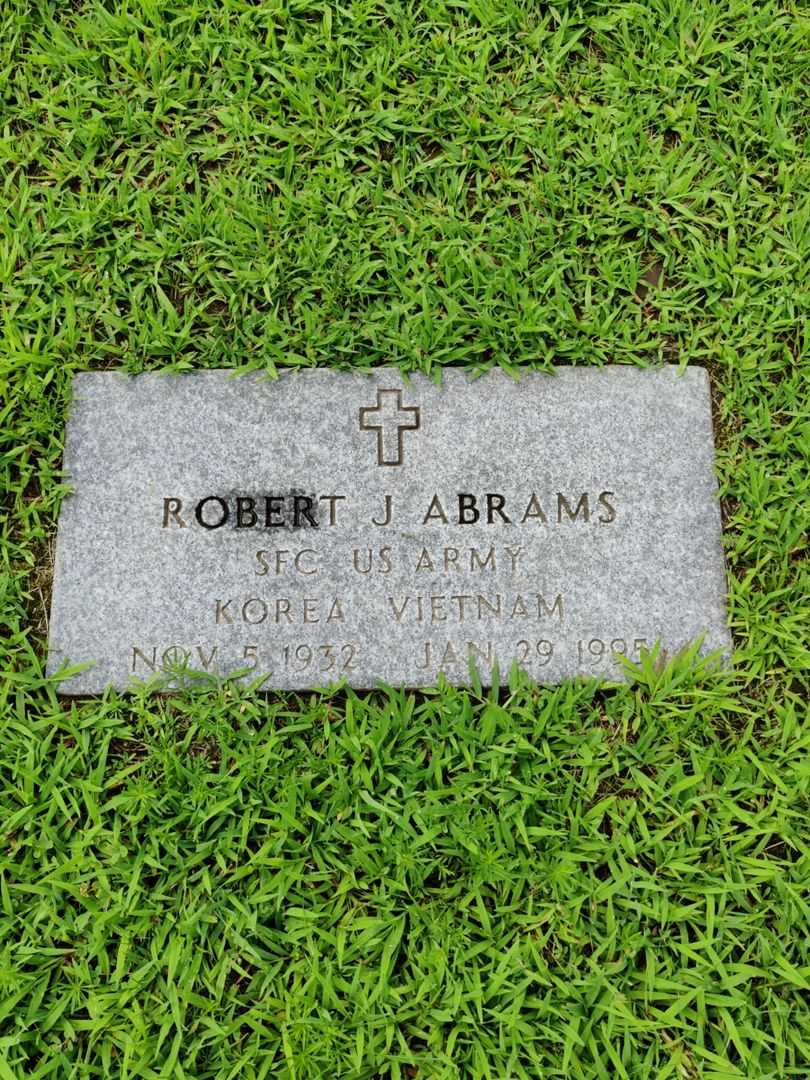 Robert J. Abrams's grave. Photo 1